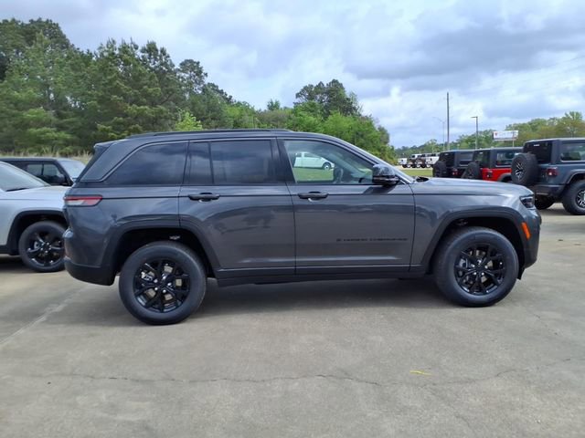 New 2026 Jeep Grand Cherokee Altitude image 2