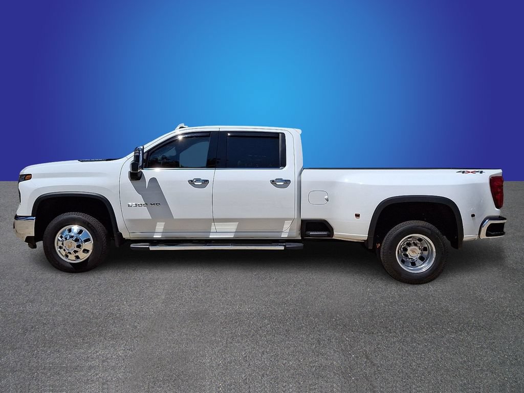 Used 2024 Chevrolet Silverado 3500 LTZ w/ LTZ Plus Package AWD/4WD image 7