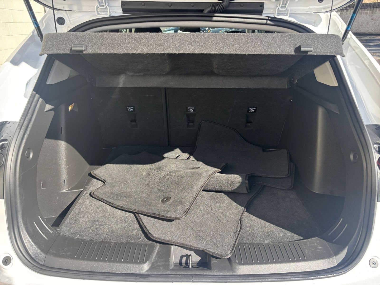 Used 2025 Chevrolet Trax LT image 31