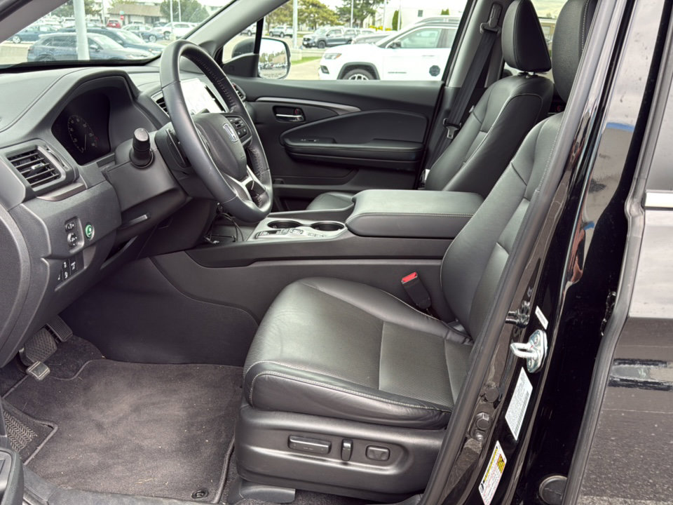 Certified 2024 Honda Ridgeline RTL image 19