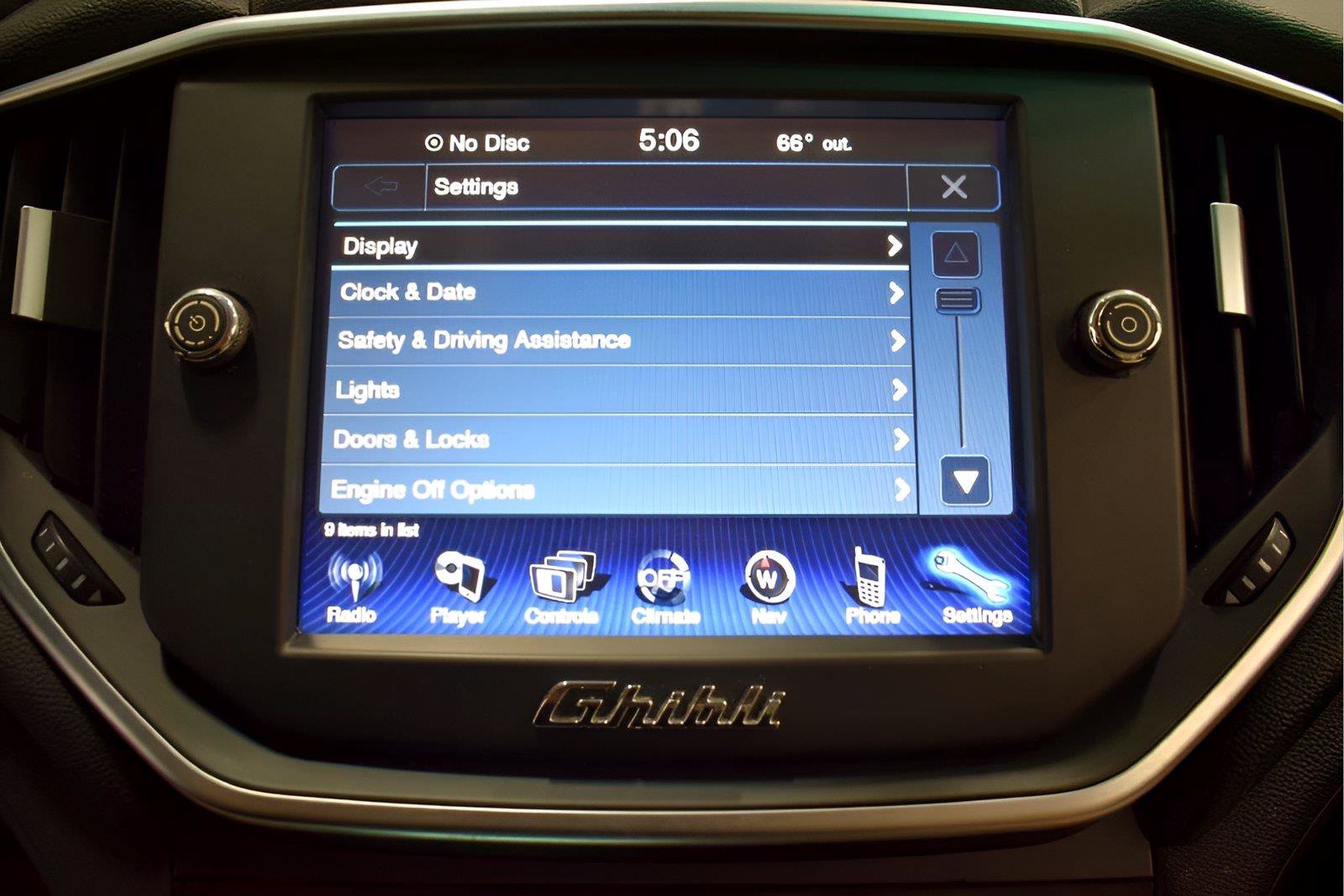 Used 2014 Maserati Ghibli RWD image 22