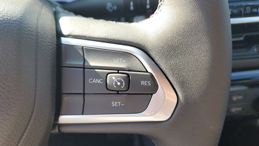 New 2026 Jeep Compass Latitude image 29