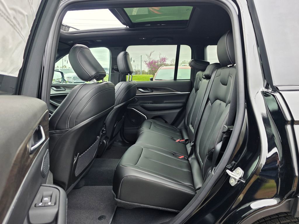 New 2026 Jeep Grand Cherokee Limited image 34