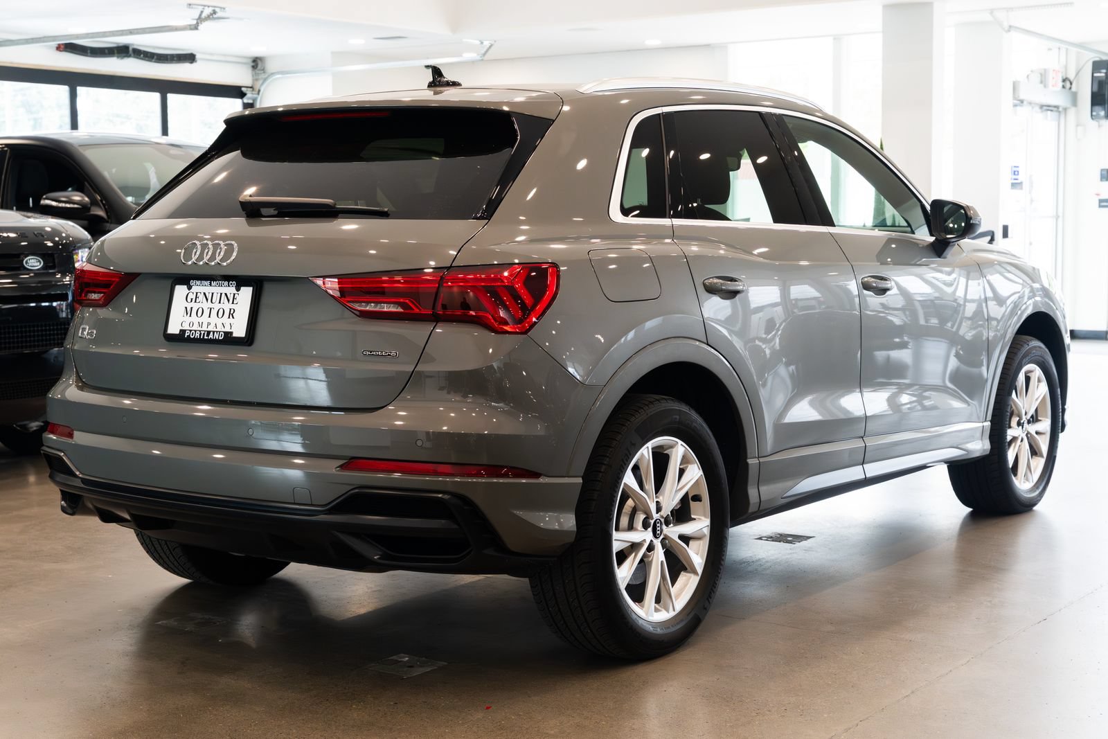 Used 2022 Audi Q3 2.0T Premium AWD/4WD image 4