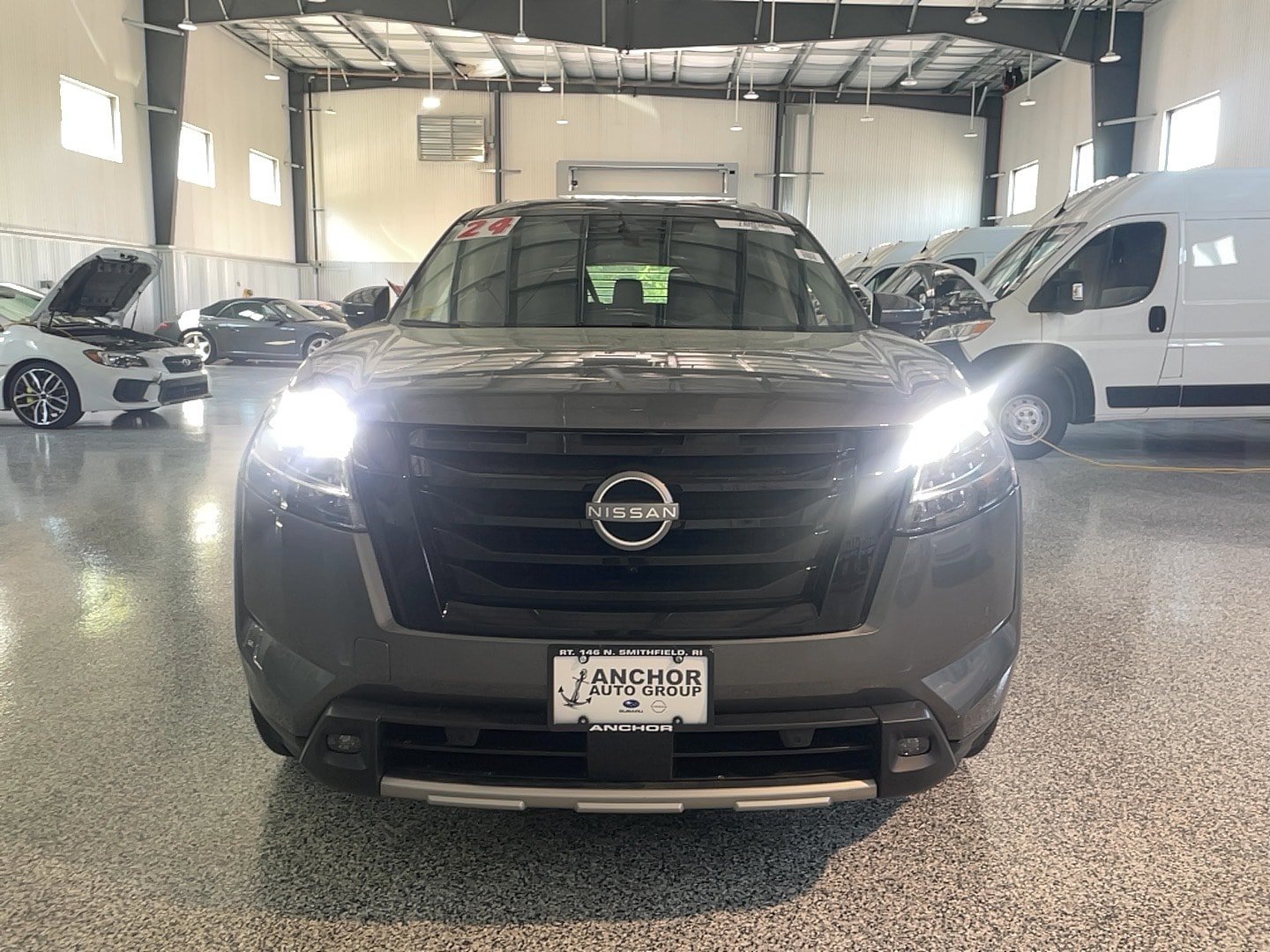 Used 2024 Nissan Pathfinder SL w/ SL Premium Package AWD/4WD image 2