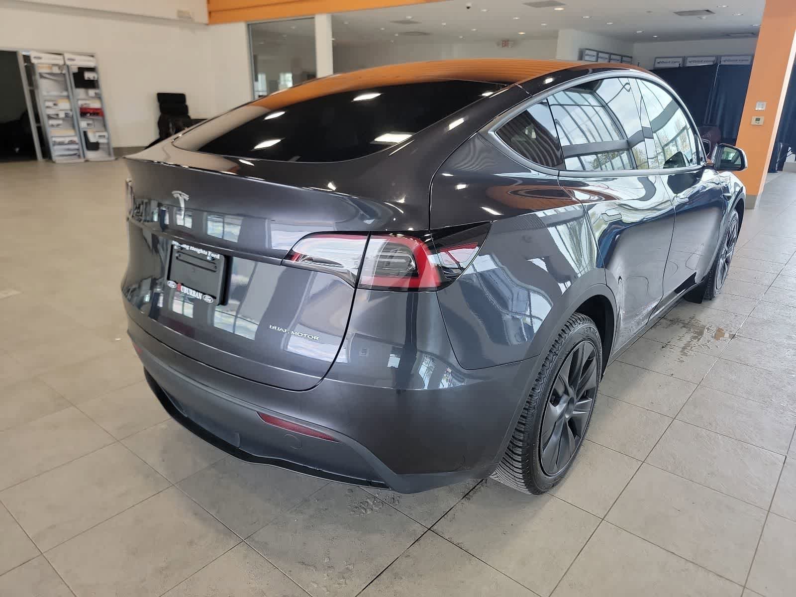 Used 2025 Tesla Model Y Long Range AWD/4WD image 7