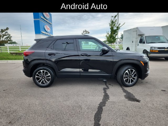 Used 2025 Chevrolet TrailBlazer LT AWD/4WD image 10