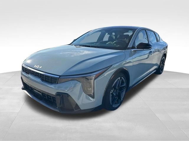 Used 2025 Kia K4 GT-Line w/ GT-Line Sunroof Package image 3