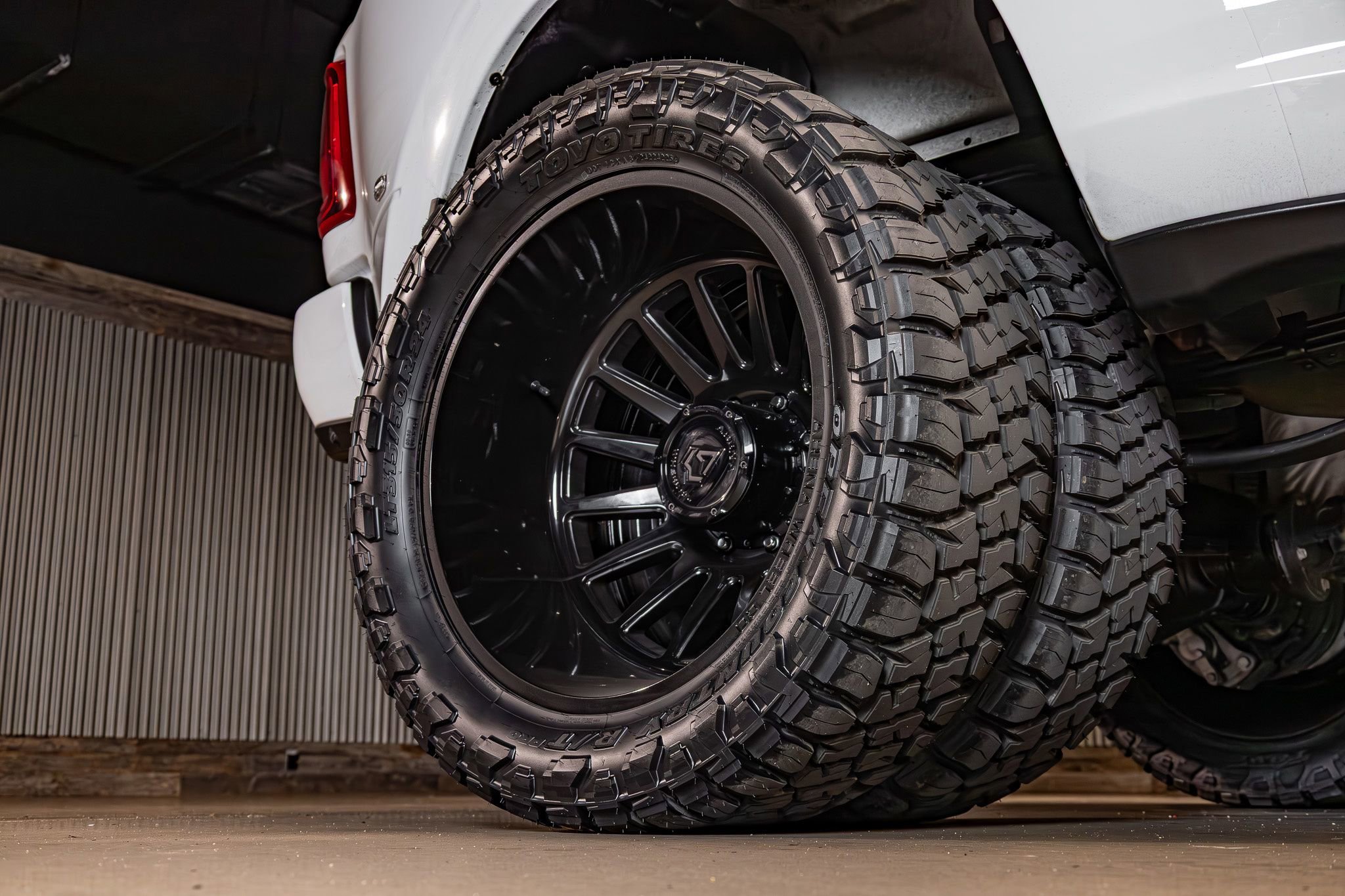 Used 2025 RAM 3500 Laramie w/ Night Edition AWD/4WD image 12