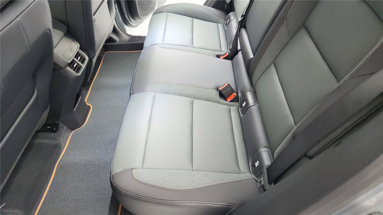 New 2026 GMC Terrain AT4 AWD/4WD image 22