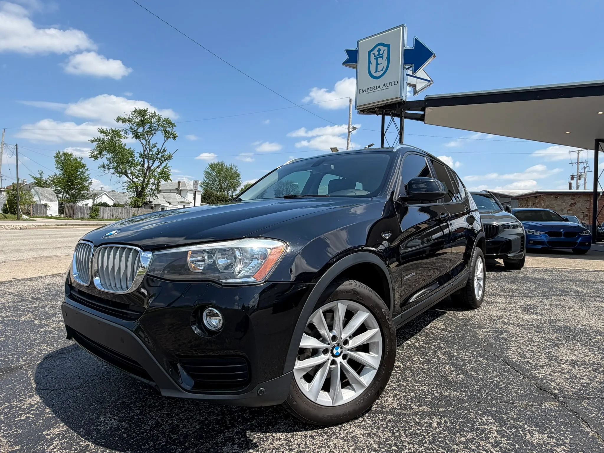 Used 2016 BMW X3 xDrive28i AWD/4WD image 1