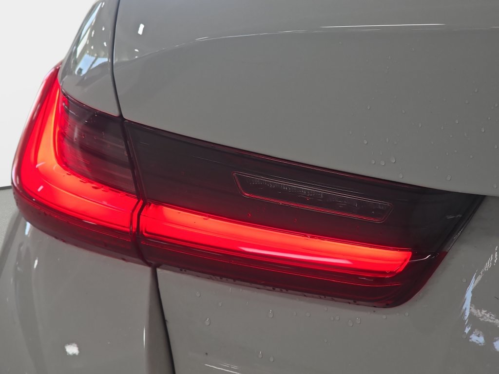 Certified 2024 BMW 330i Sedan w/ Convenience Package RWD image 17