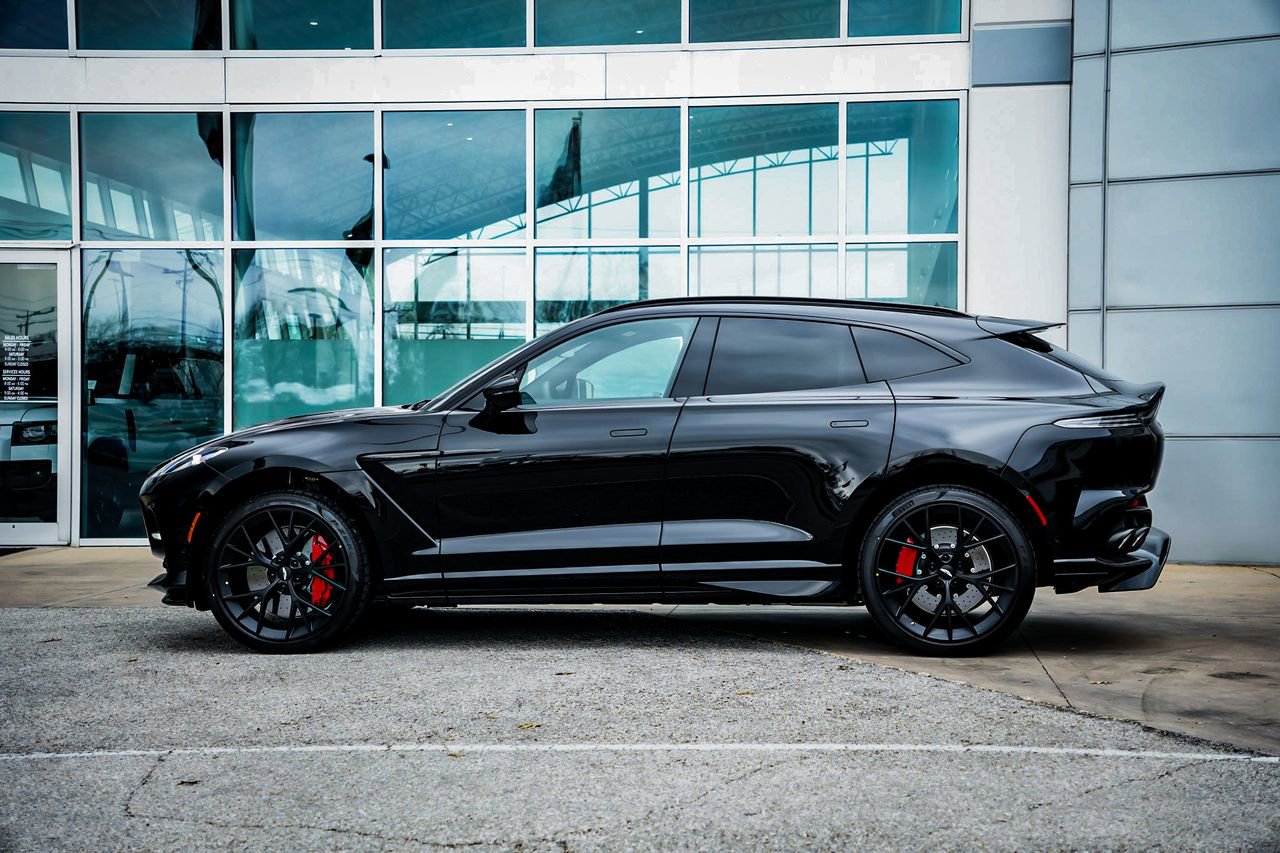 New 2025 Aston Martin DBX 707 image 11