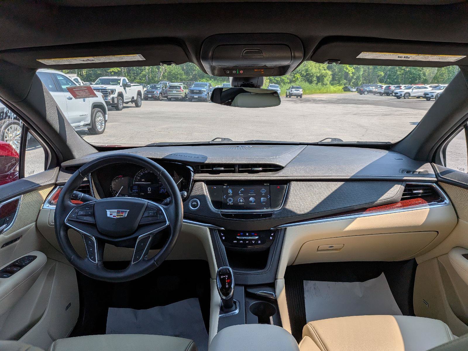 Used 2019 Cadillac XT5 Premium Luxury AWD/4WD image 21
