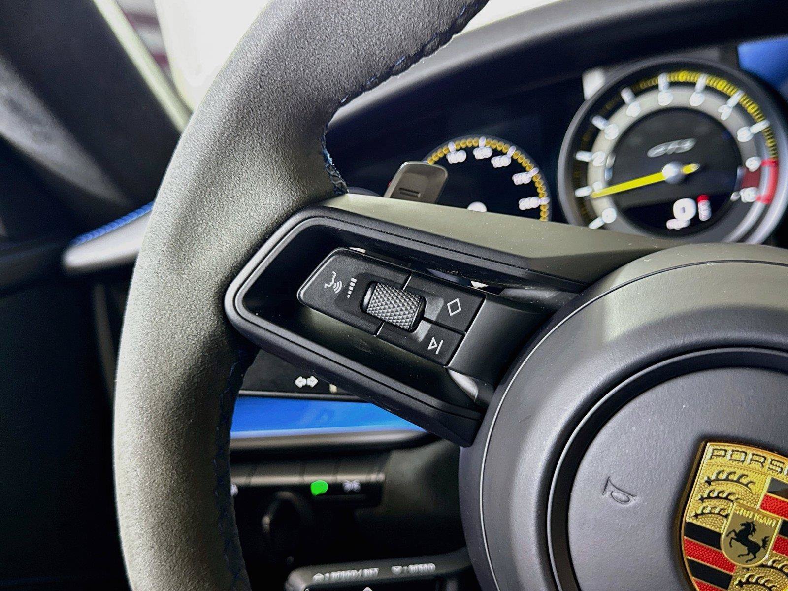 Used 2022 Porsche 911 GT3 RWD image 22