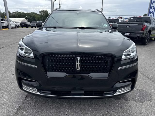 Used 2022 Lincoln Aviator Reserve w/ Equipment Group 201A AWD/4WD image 2