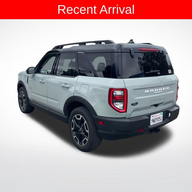 Used 2022 Ford Bronco Sport Outer Banks w/ Tech Package AWD/4WD image 3