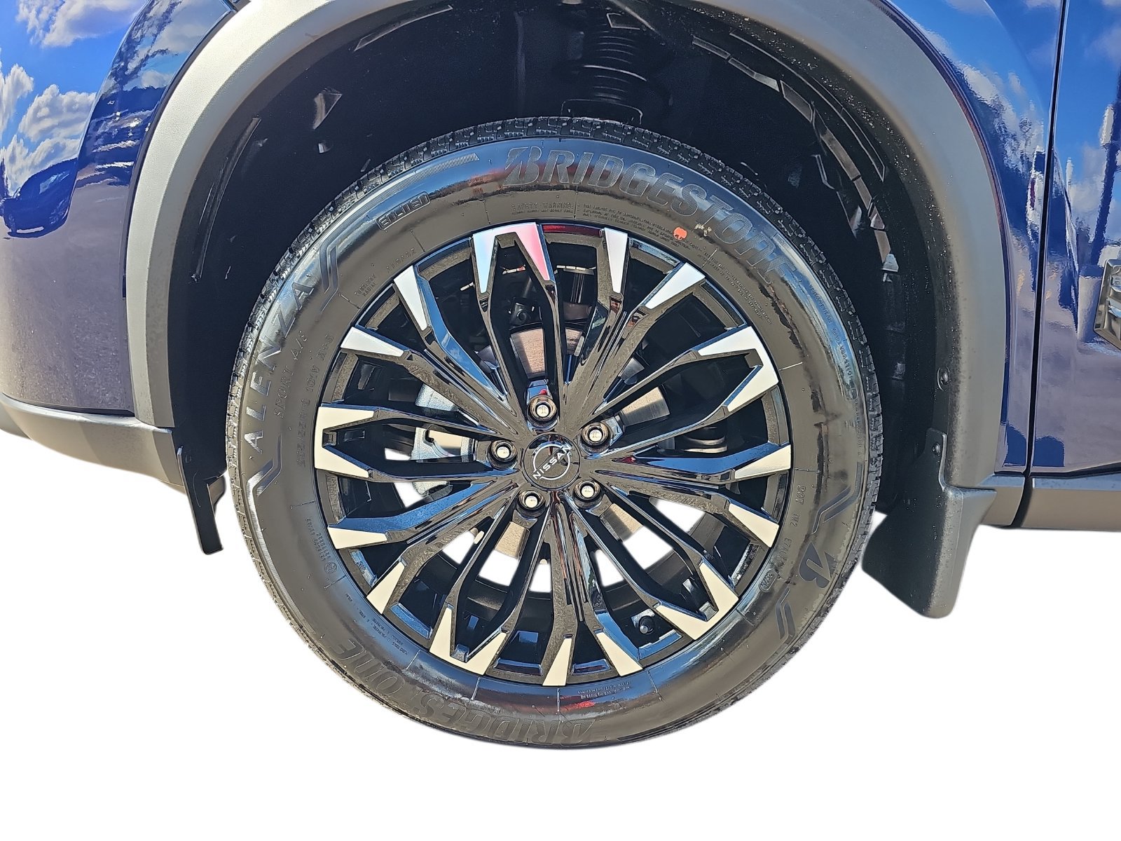 New 2027 Nissan Rogue Dark Armor FWD image 31