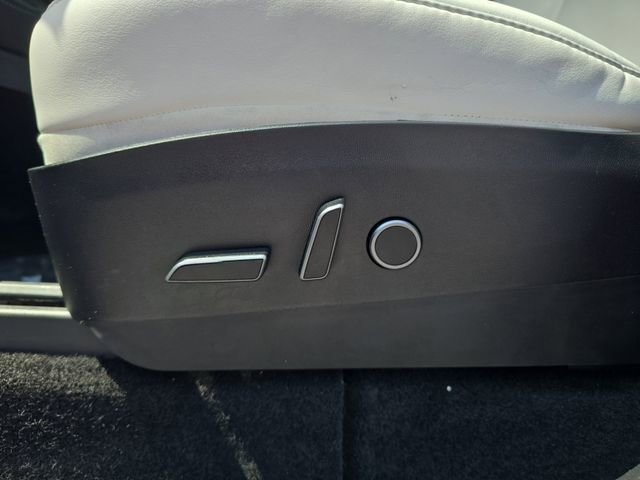 Used 2021 Tesla Model Y Performance image 18