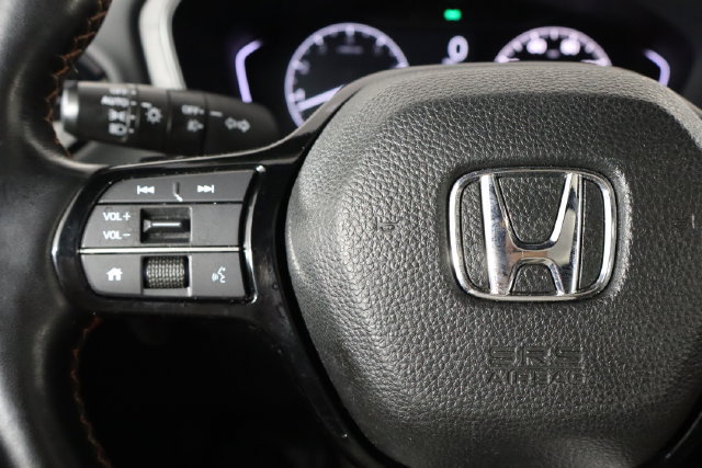 Used 2025 Honda Pilot TrailSport image 8