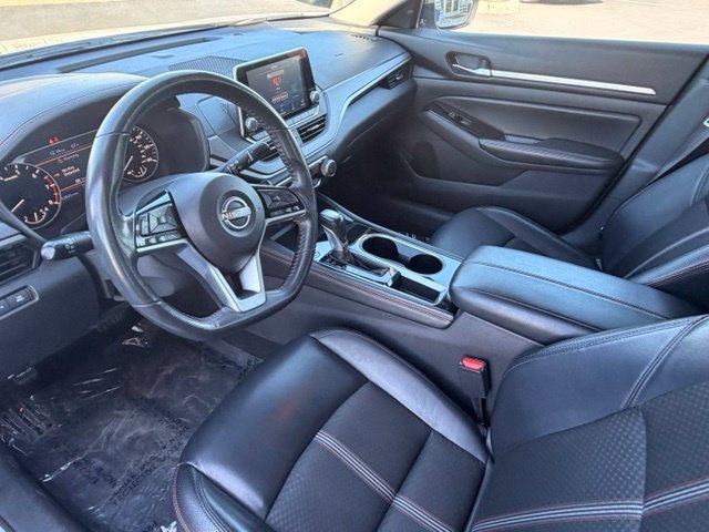 Used 2024 Nissan Altima 2.5 SR FWD image 25