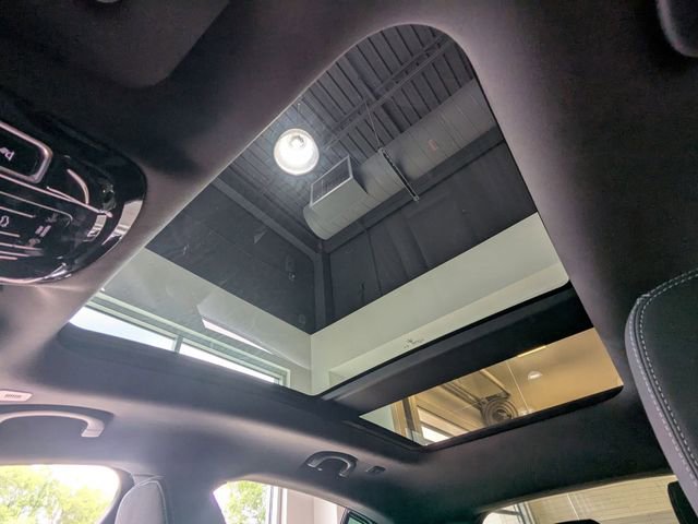 New 2025 Maserati Grecale Modena image 8