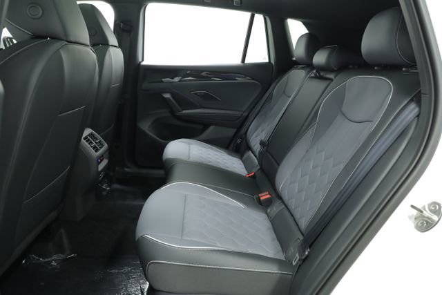 New 2026 Volkswagen Tiguan SEL R-Line image 33