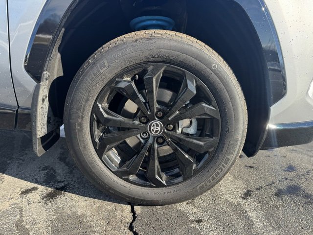 Used 2023 Toyota RAV4 XSE image 9