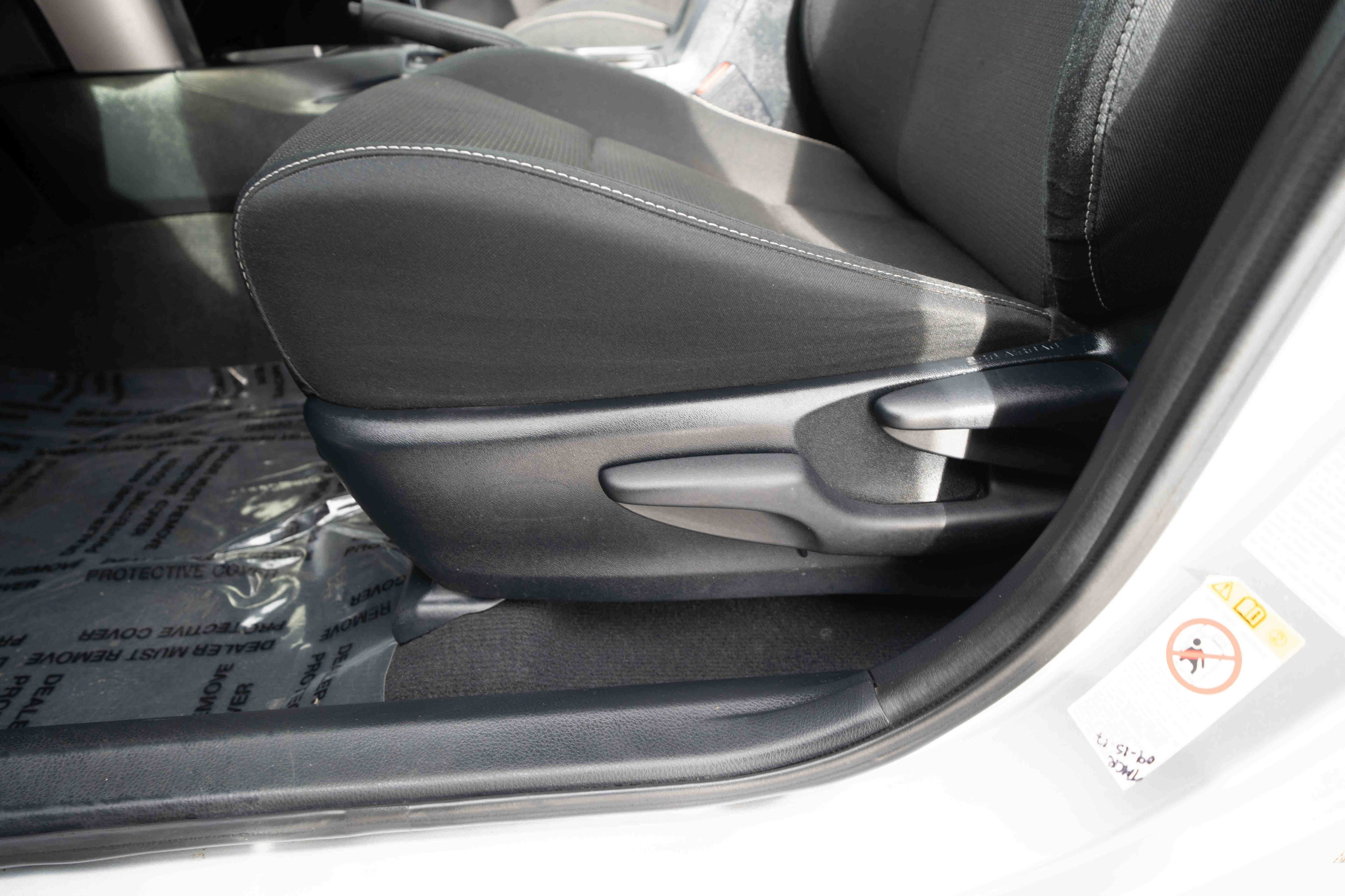Used 2016 Toyota RAV4 XLE AWD/4WD image 12