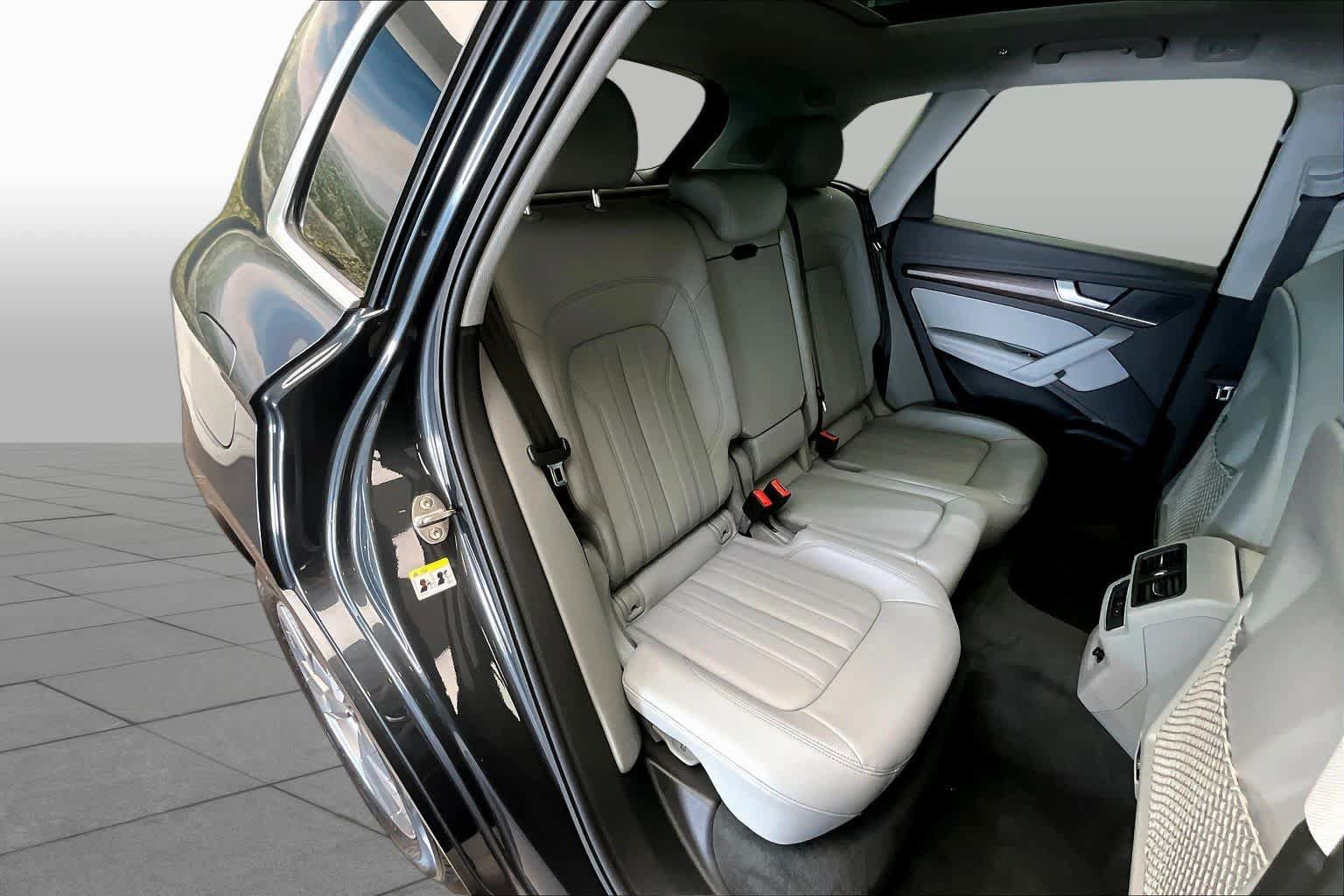 Certified 2023 Audi Q5 2.0T Premium Plus w/ Premium Plus Package AWD/4WD image 20