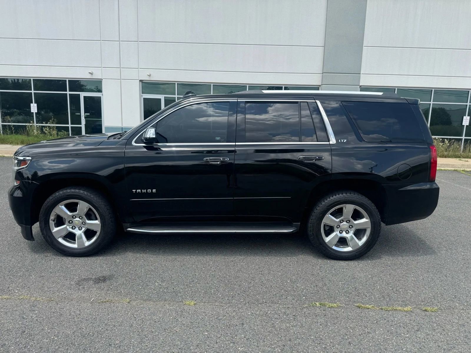 Used 2016 Chevrolet Tahoe LTZ image 2