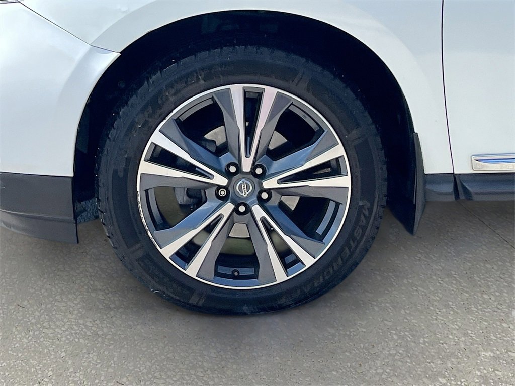 Certified 2020 Nissan Pathfinder Platinum image 33