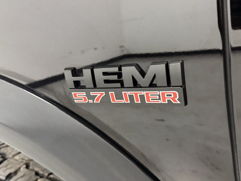 Used 2022 RAM 1500 Warlock AWD/4WD image 30