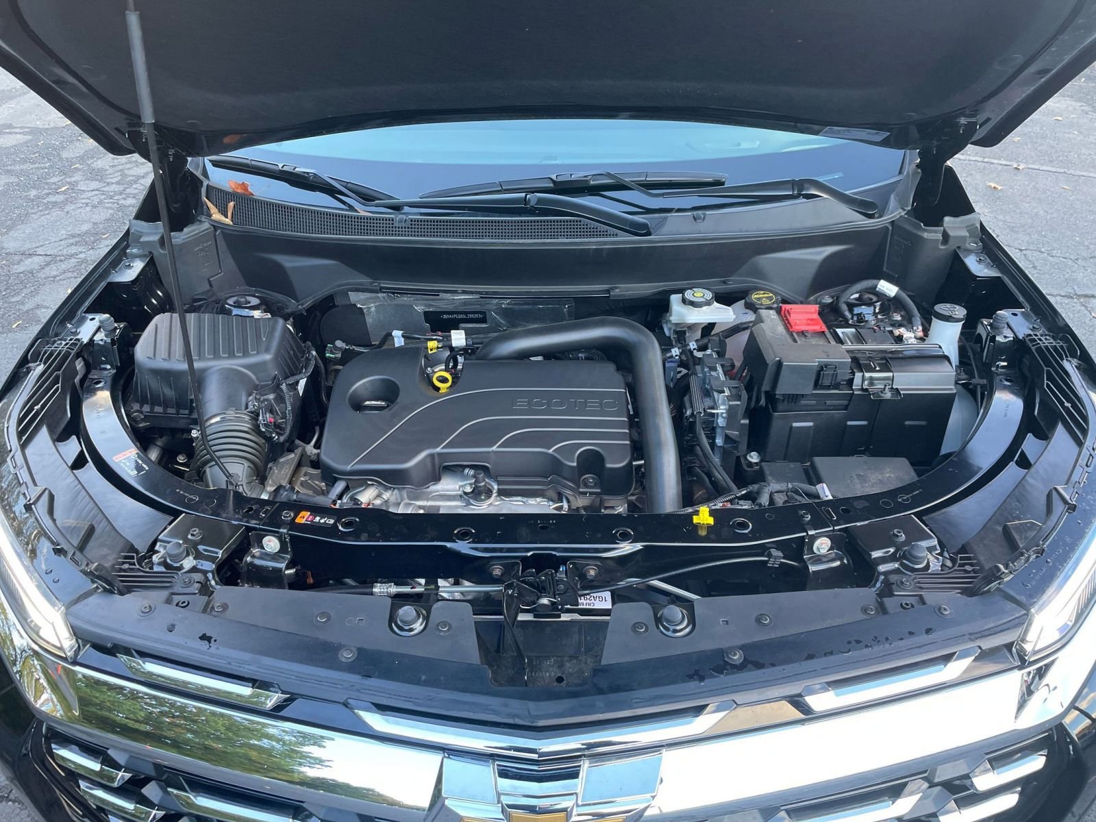 Used 2025 Chevrolet Equinox LT image 28