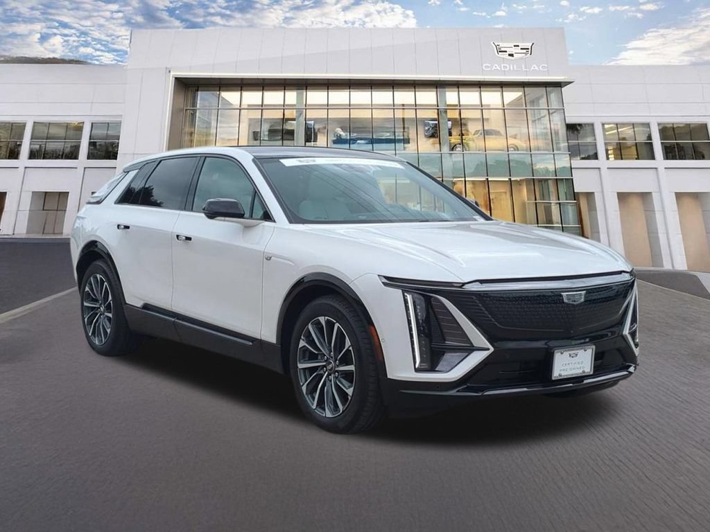 Certified 2024 Cadillac Lyriq Sport AWD/4WD image 3