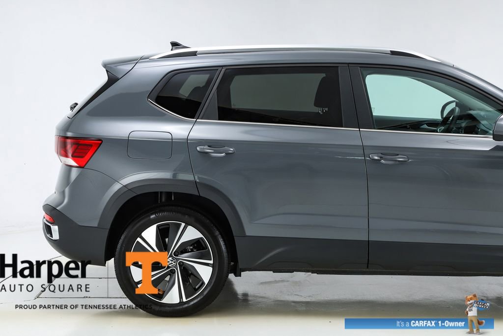 Used 2024 Volkswagen Taos SE image 11