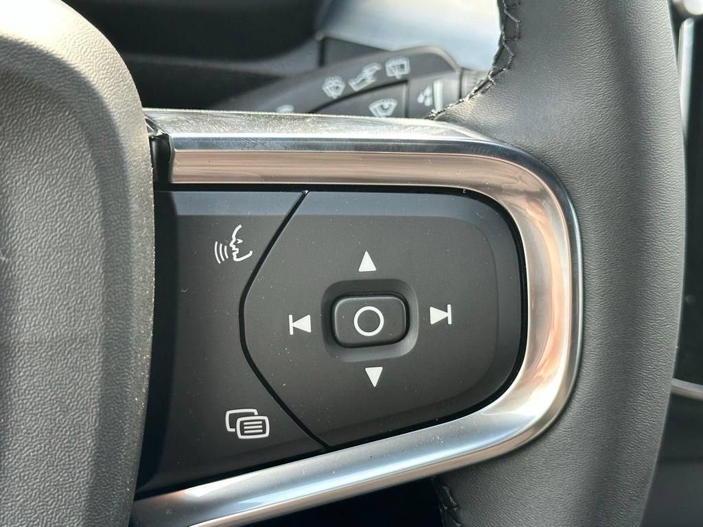 New 2026 Volvo XC40 B5 Ultra w/ Protection Package Premier AWD/4WD image 15