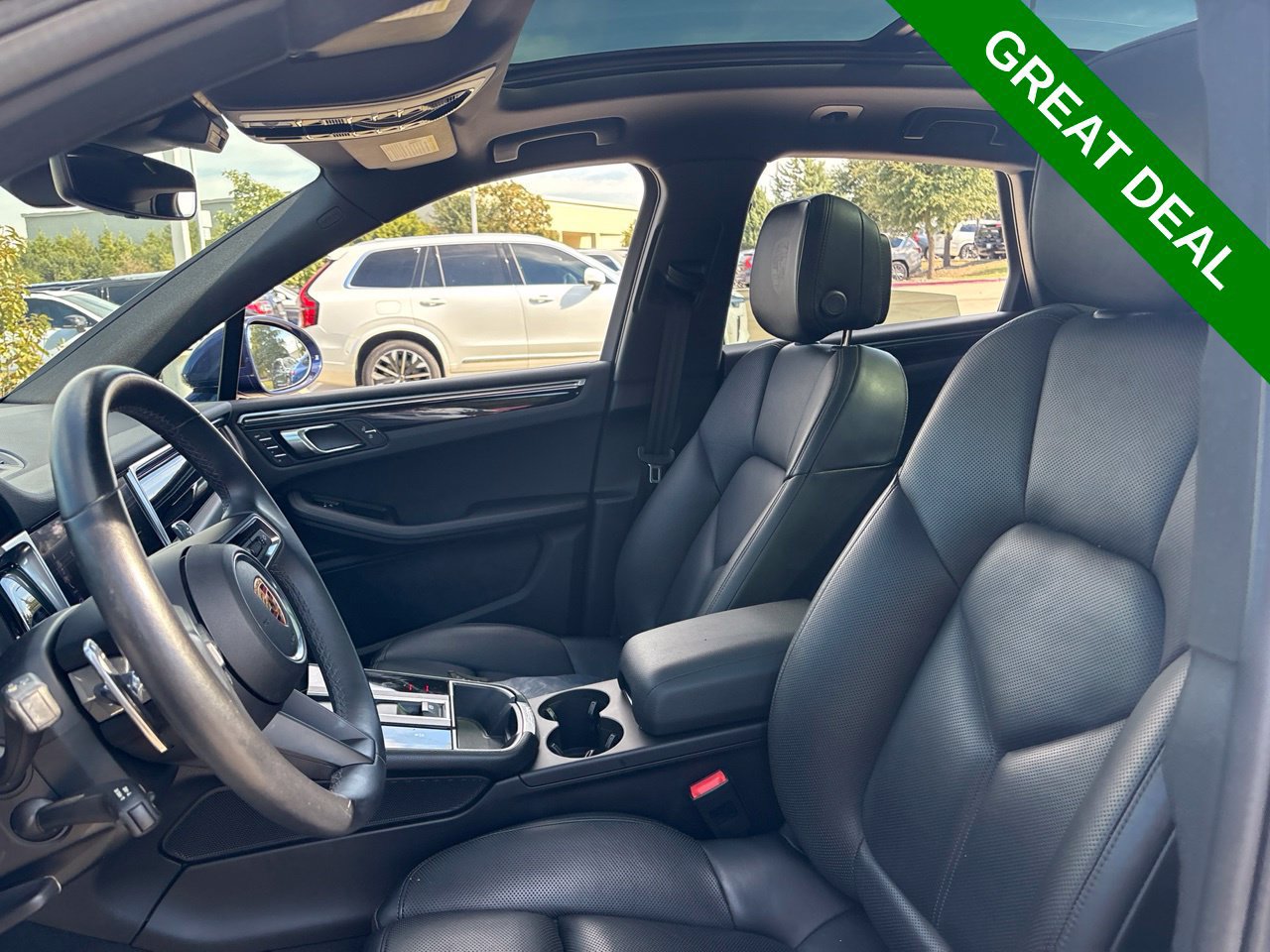 Used 2024 Porsche Macan w/ Premium Plus Package AWD/4WD image 19