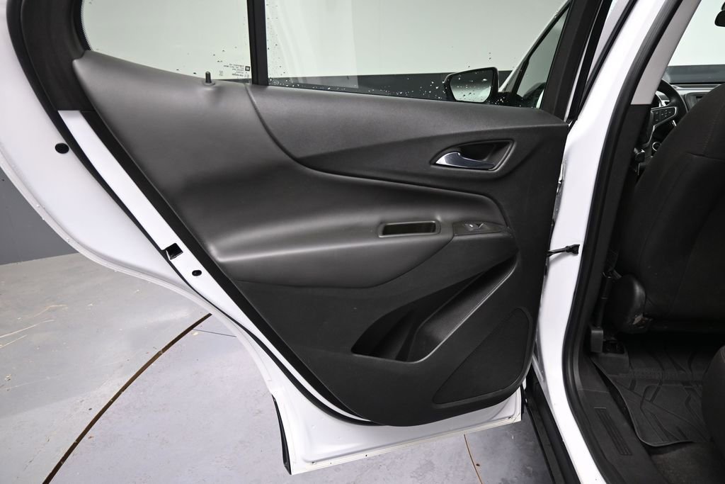 Used 2022 Chevrolet Equinox LT w/ LPO, Floor Liner Package FWD image 23