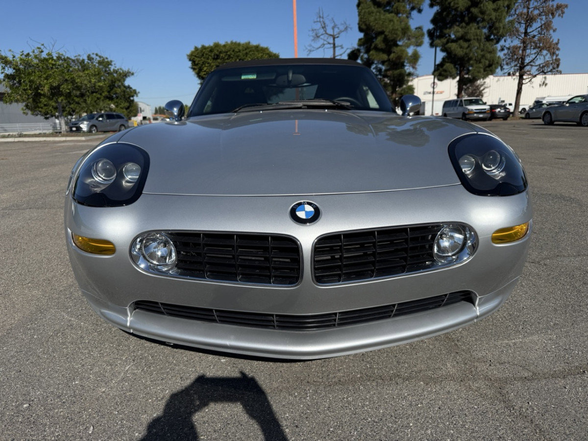 Used 2003 BMW Z8 image 2