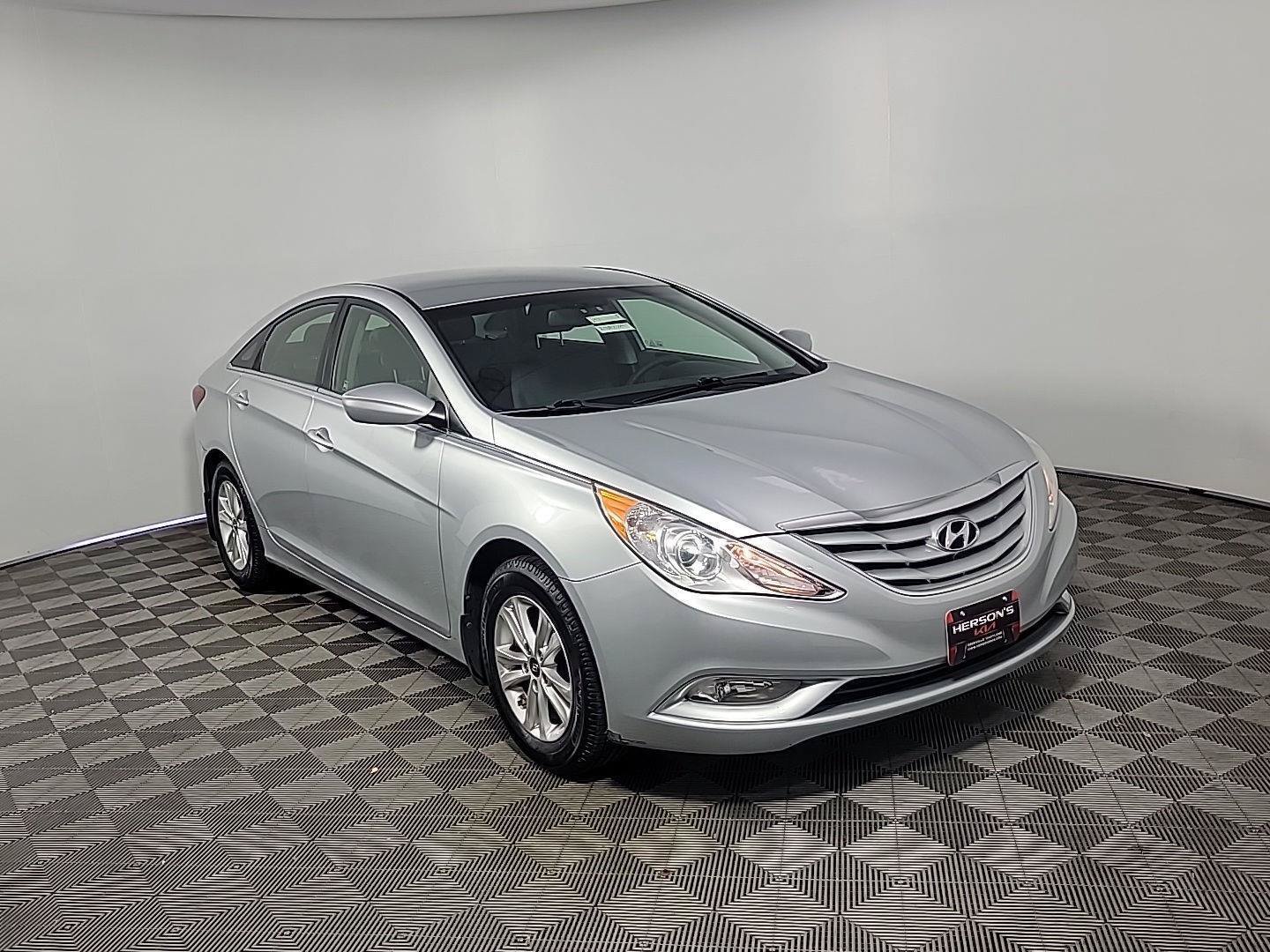 Used 2013 Hyundai Sonata GLS w/ Popular Equipment Pkg FWD image 1