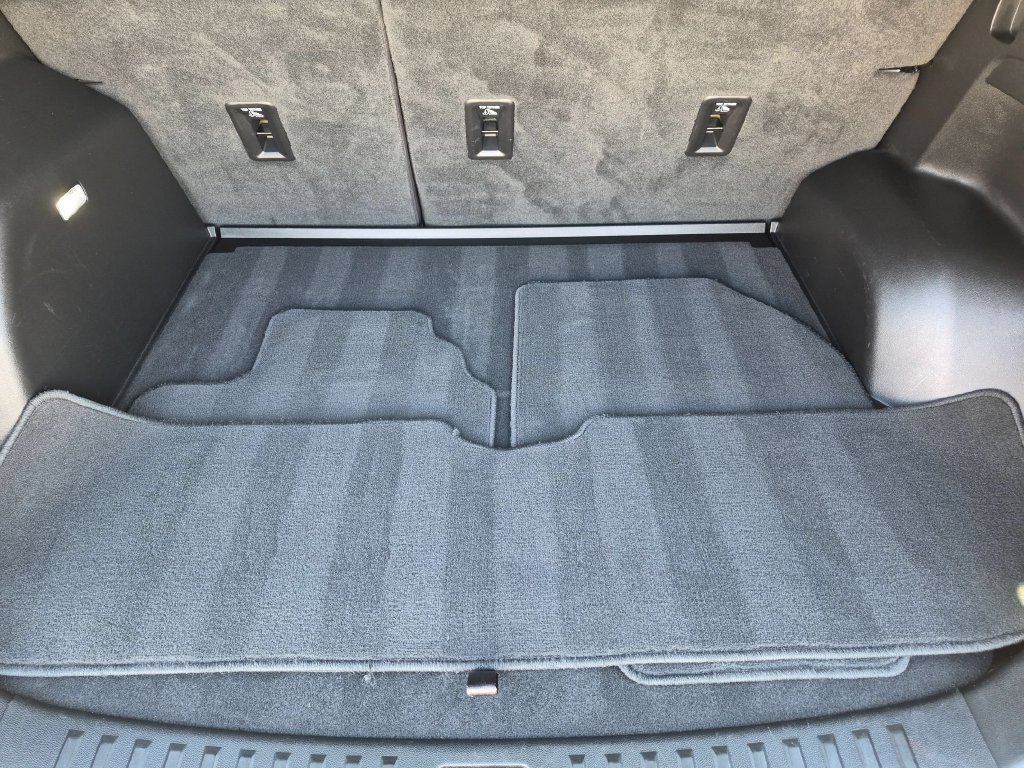 Used 2026 Chevrolet Equinox LT FWD image 28