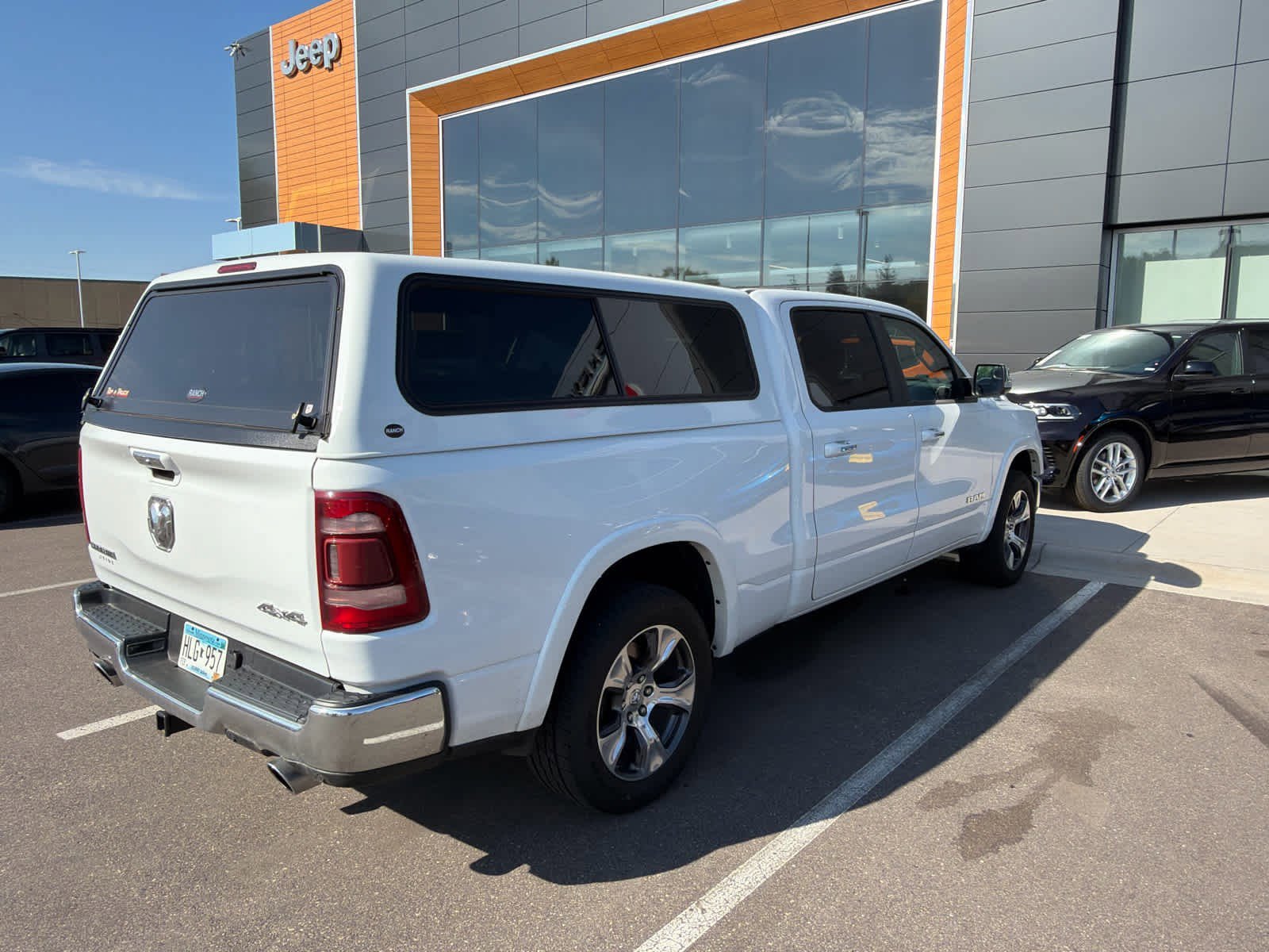 Used 2022 RAM 1500 Laramie AWD/4WD image 5