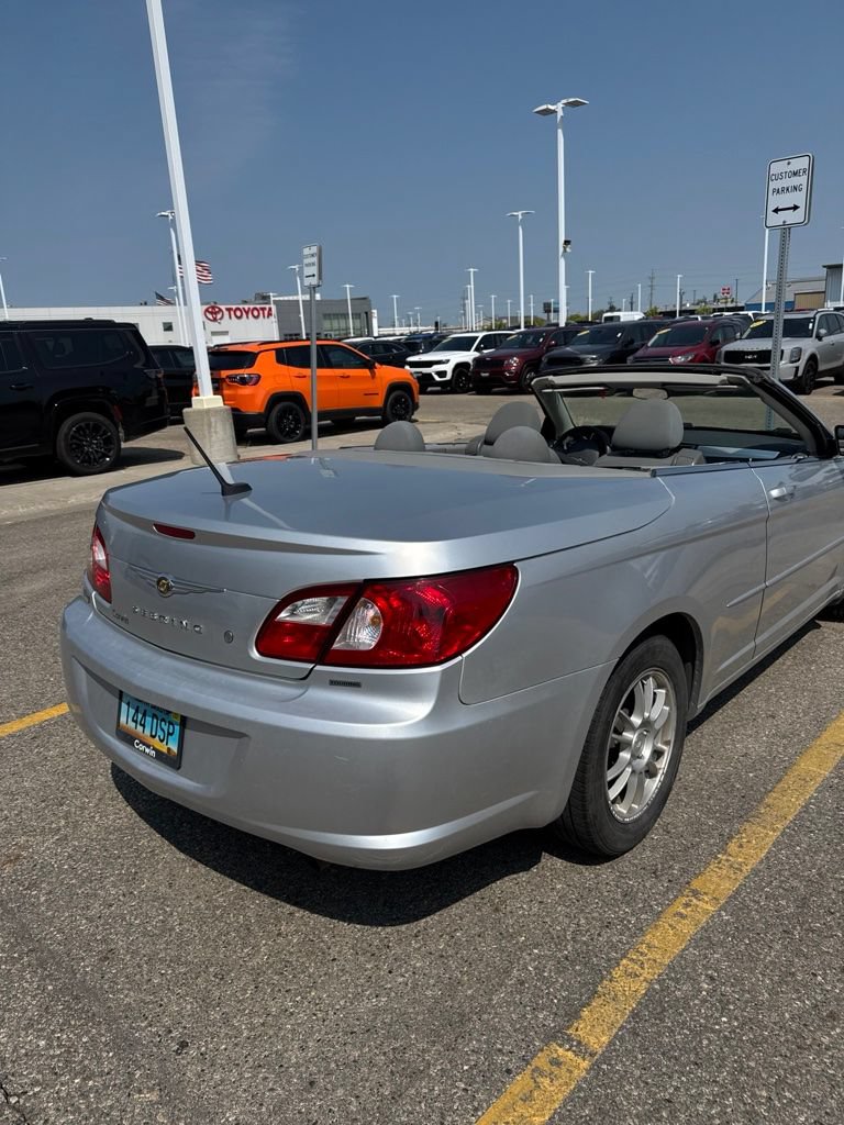 Used 2008 Chrysler Sebring Touring FWD image 5