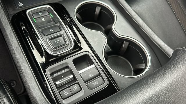 Used 2024 Honda Pilot Touring image 20