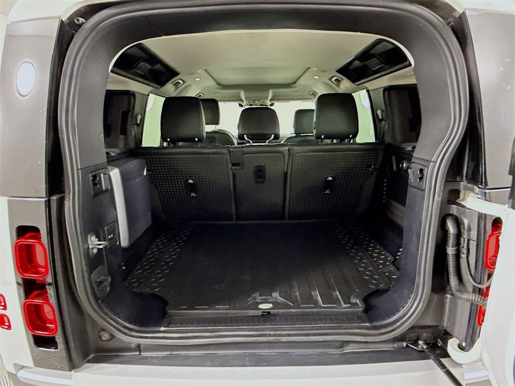 Certified 2020 Land Rover Defender 110 S image 21