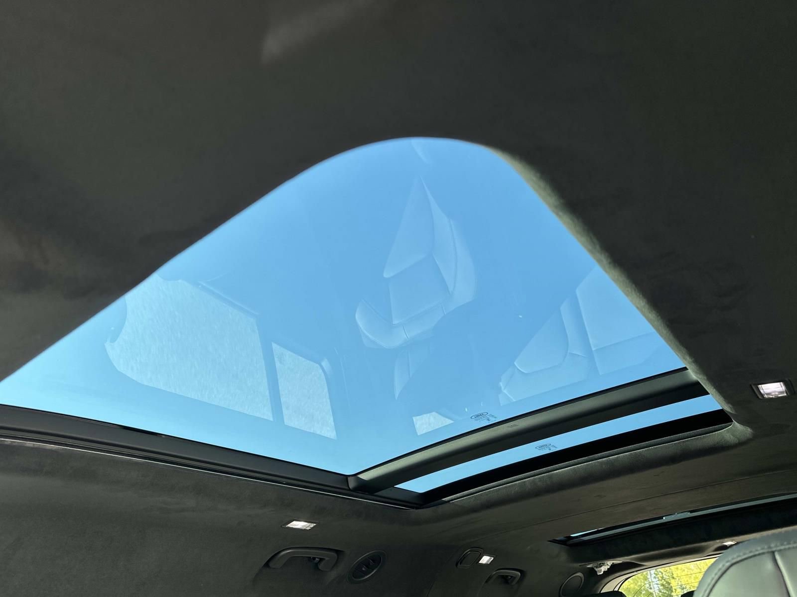 New 2026 Land Rover Defender 130 V8 image 18