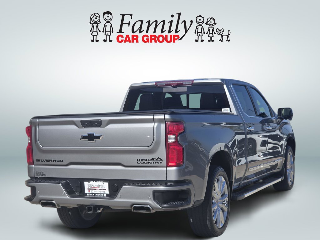 Used 2023 Chevrolet Silverado 1500 High Country w/ High Country Premium Package AWD/4WD image 4