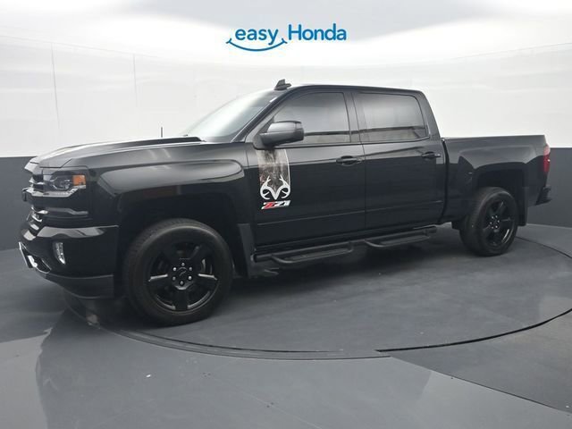 Used 2017 Chevrolet Silverado 1500 LTZ Z71 w/ Realtree Edition AWD/4WD image 4