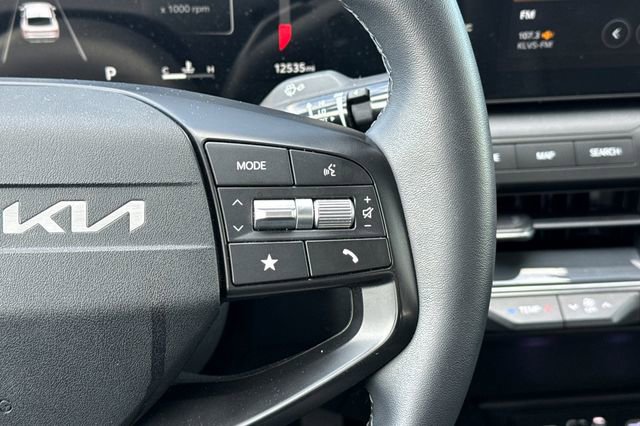 Certified 2025 Kia K4 EX FWD image 30